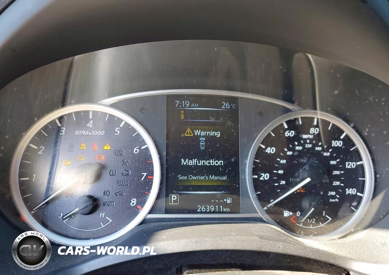 2018 Nissan Sentra S VIN:3N1AB7AP1JY260033 - 9