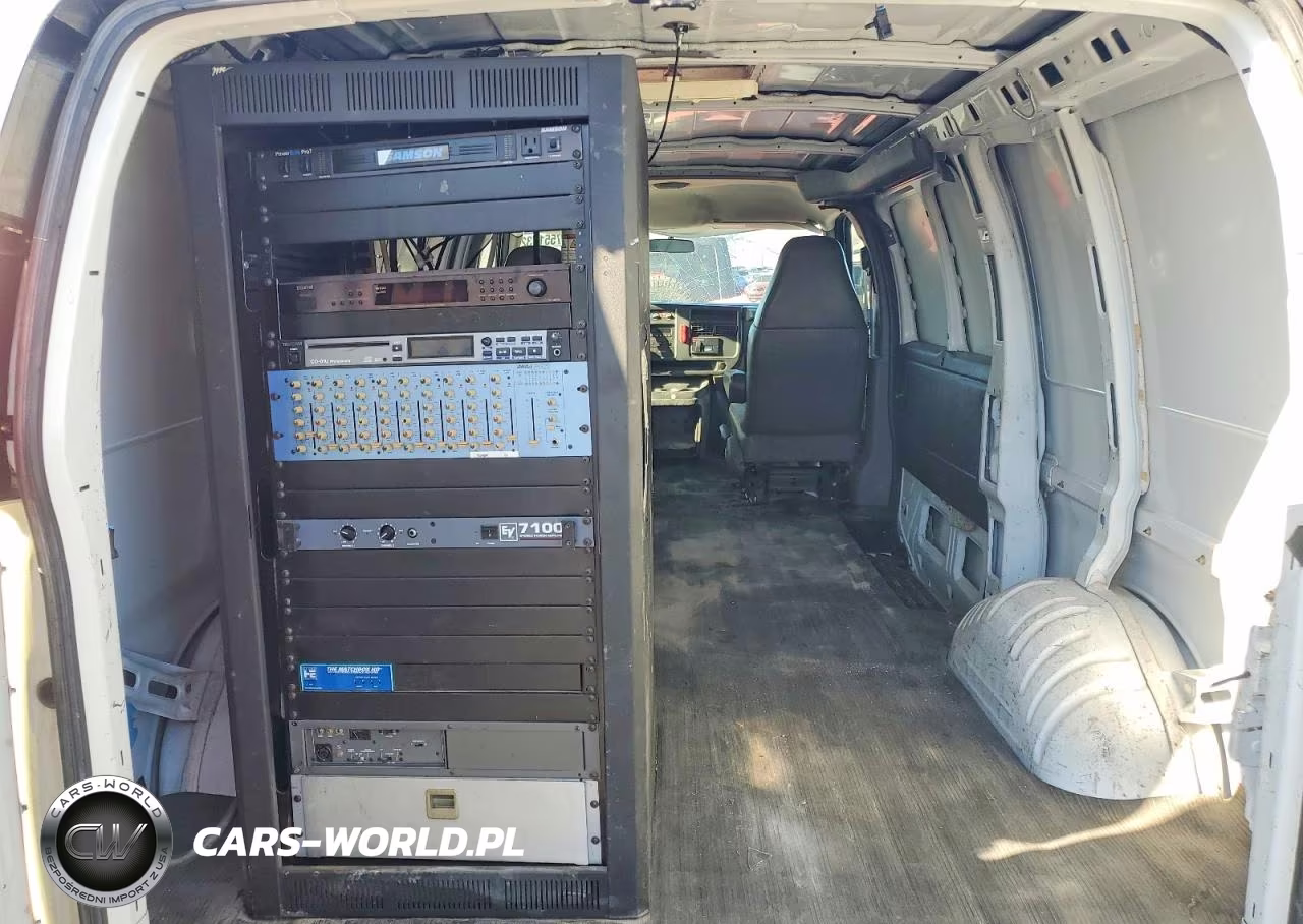 2006 Chevrolet Express 1500 Utility - Service Van VIN:1GCFG15XX61103804 - 10