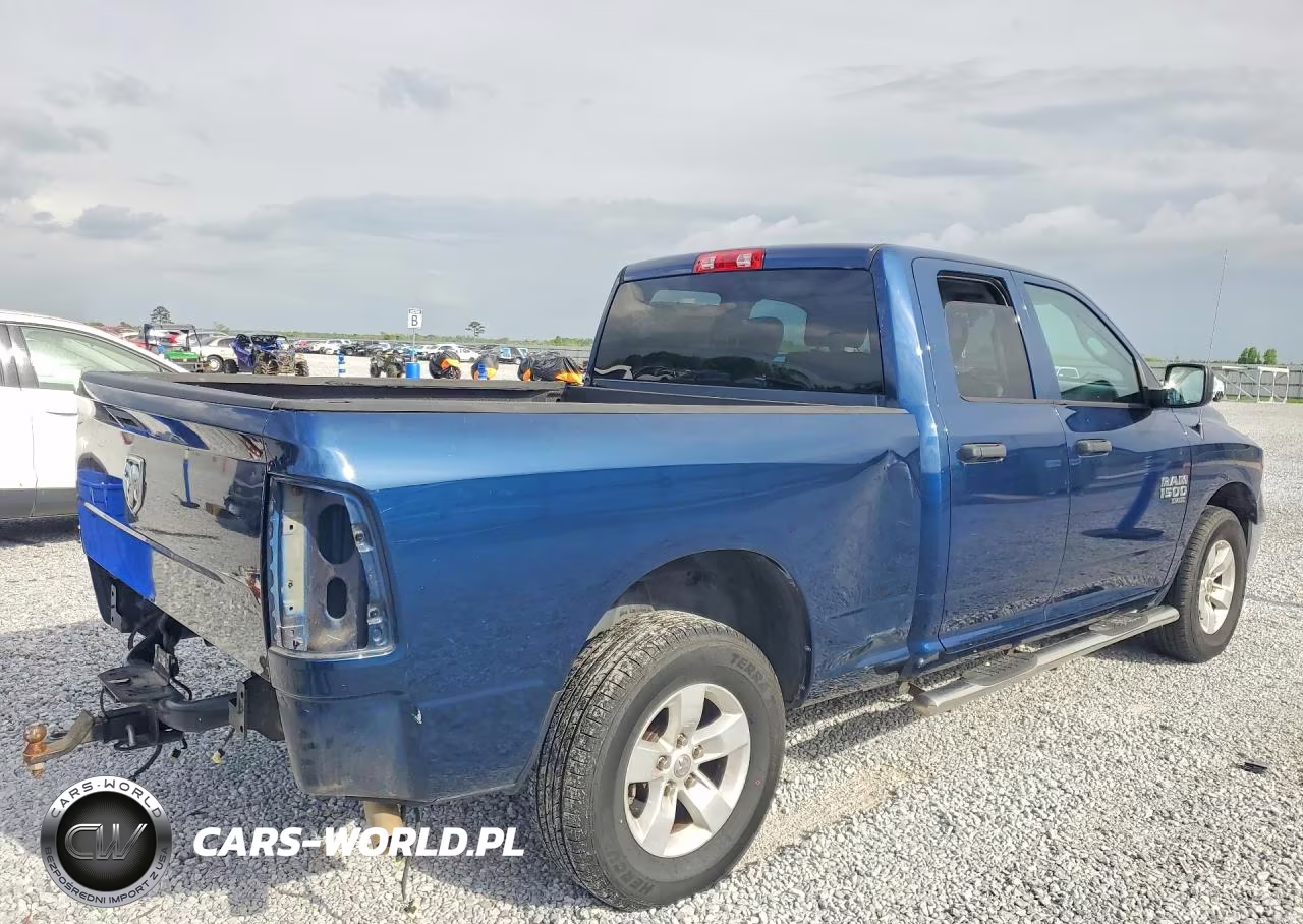 2019 Ram 1500 Classic Tradesman VIN:1C6RR6FGXKS733479 - 3