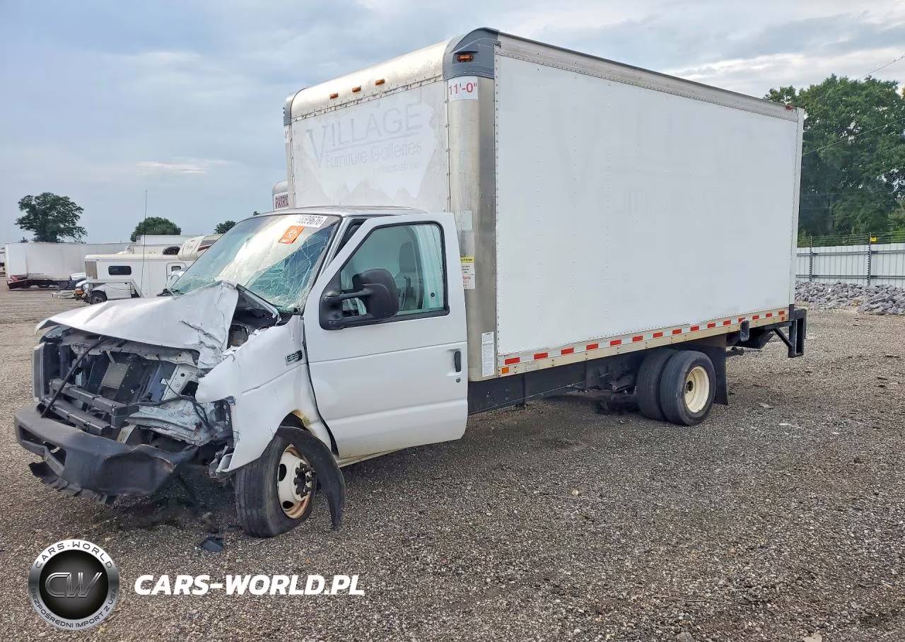 2019 Ford E350 Box Truck