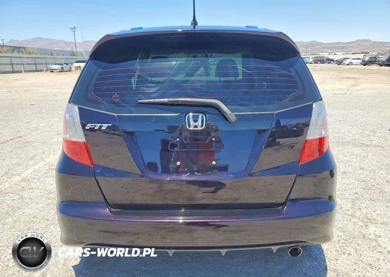 2013 Honda Fit Sport VIN:JHMGE8H59DC019552 - 6