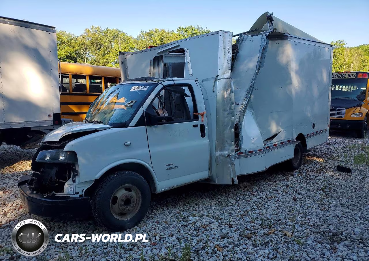2023 Chevrolet Express Box Truck – zdjęcie 1 z 13
