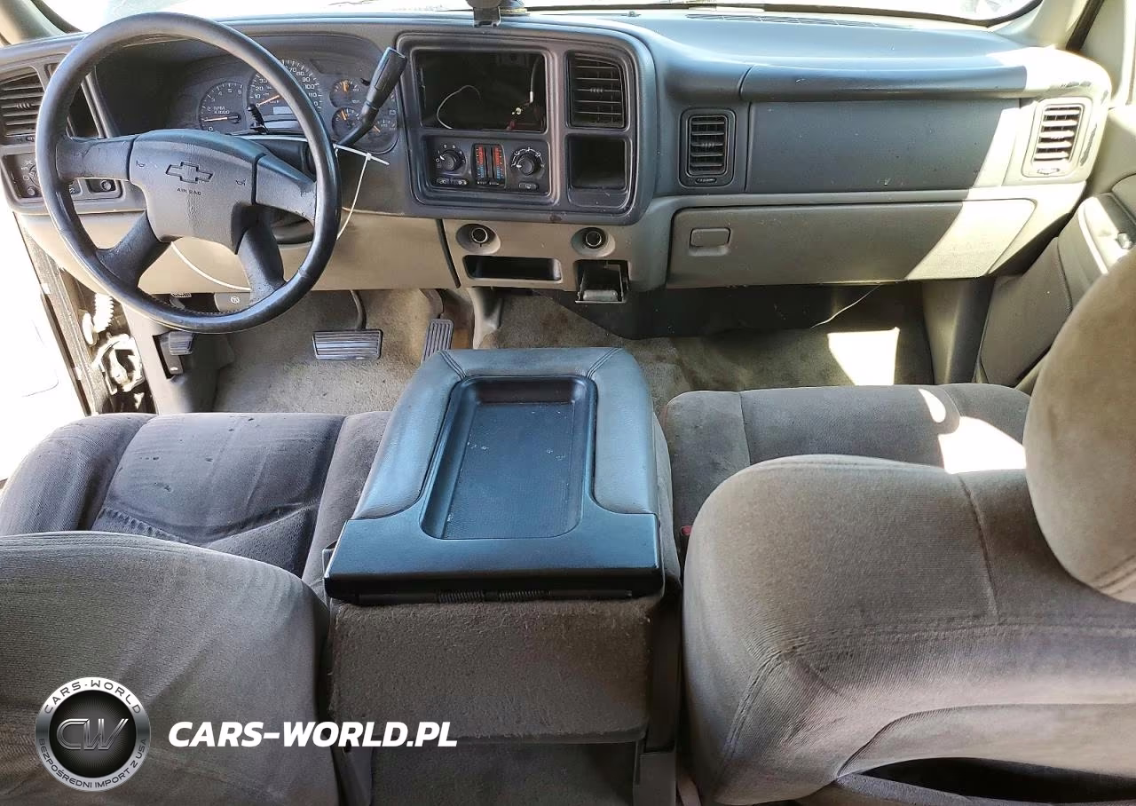 2004 Chevrolet Tahoe C1500 VIN:1GNEC13V84R297134 - 8