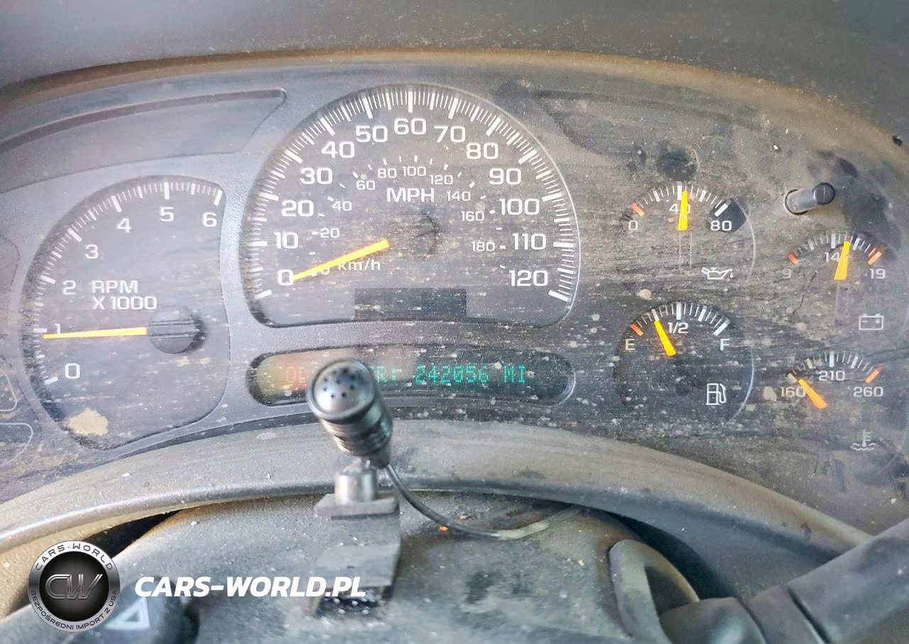2004 Chevrolet Tahoe C1500 VIN:1GNEC13V84R297134 - 9