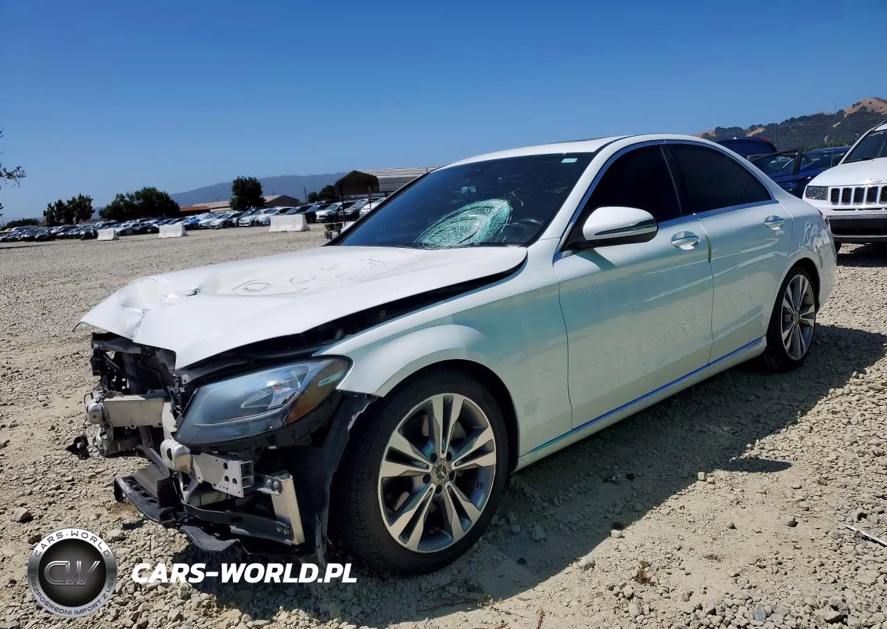 2018 Mercedes-Benz C 300