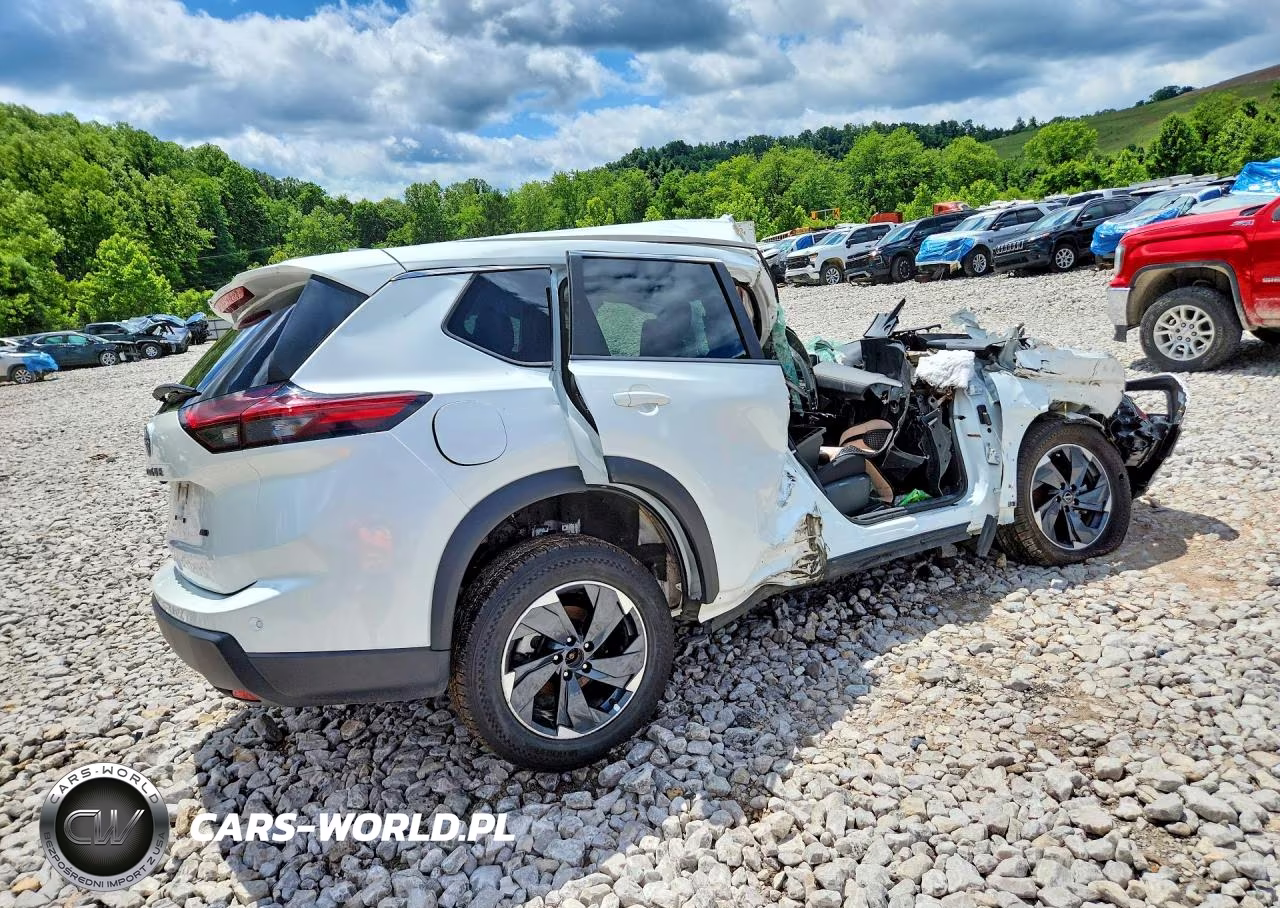 2025 Nissan Rogue Sv VIN:5N1BT3BB1SC820293 - 3