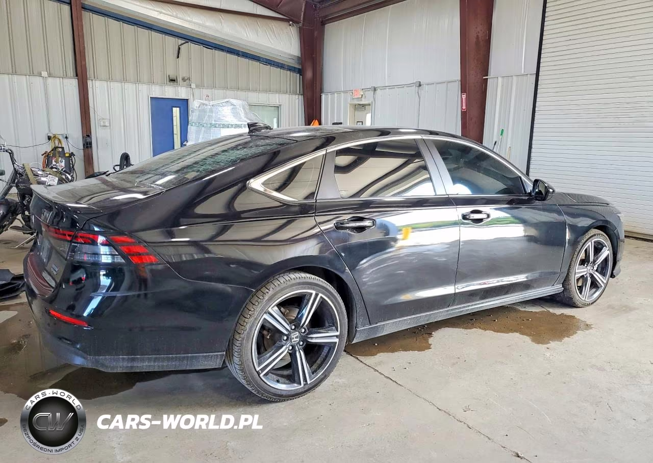2023 Honda Accord Hybrid Sport VIN:1HGCY2F52PA040221 - 3