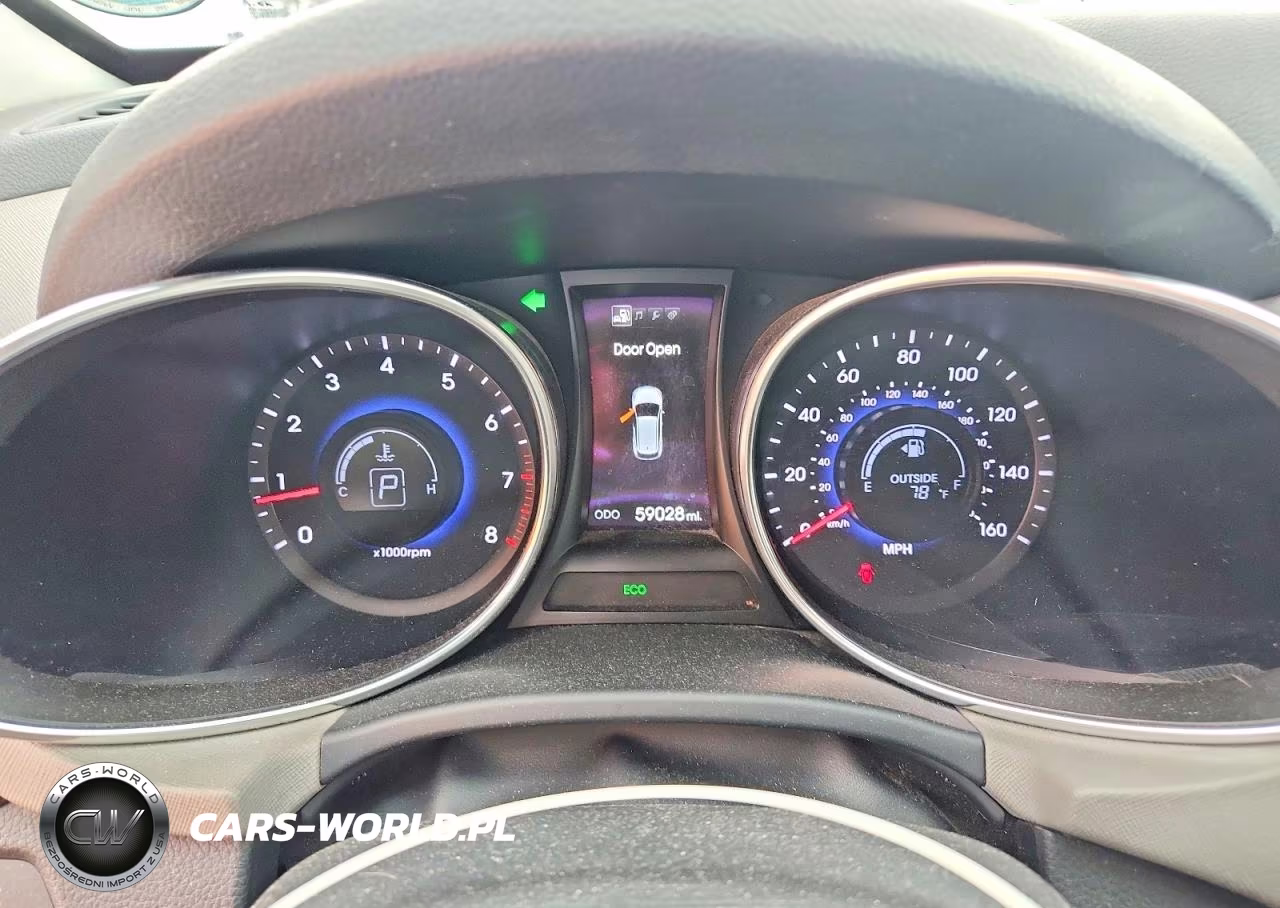 2013 Hyundai Santa Fe Sport 2.4L VIN:5XYZU3LB7DG105788 - 9