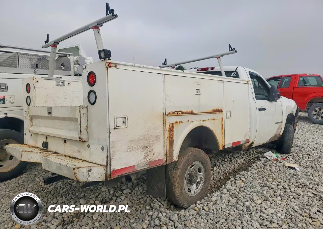 2009 Chevrolet Silverado K2500 Heavy Duty VIN:1GCHK44KX9F172174 - 3