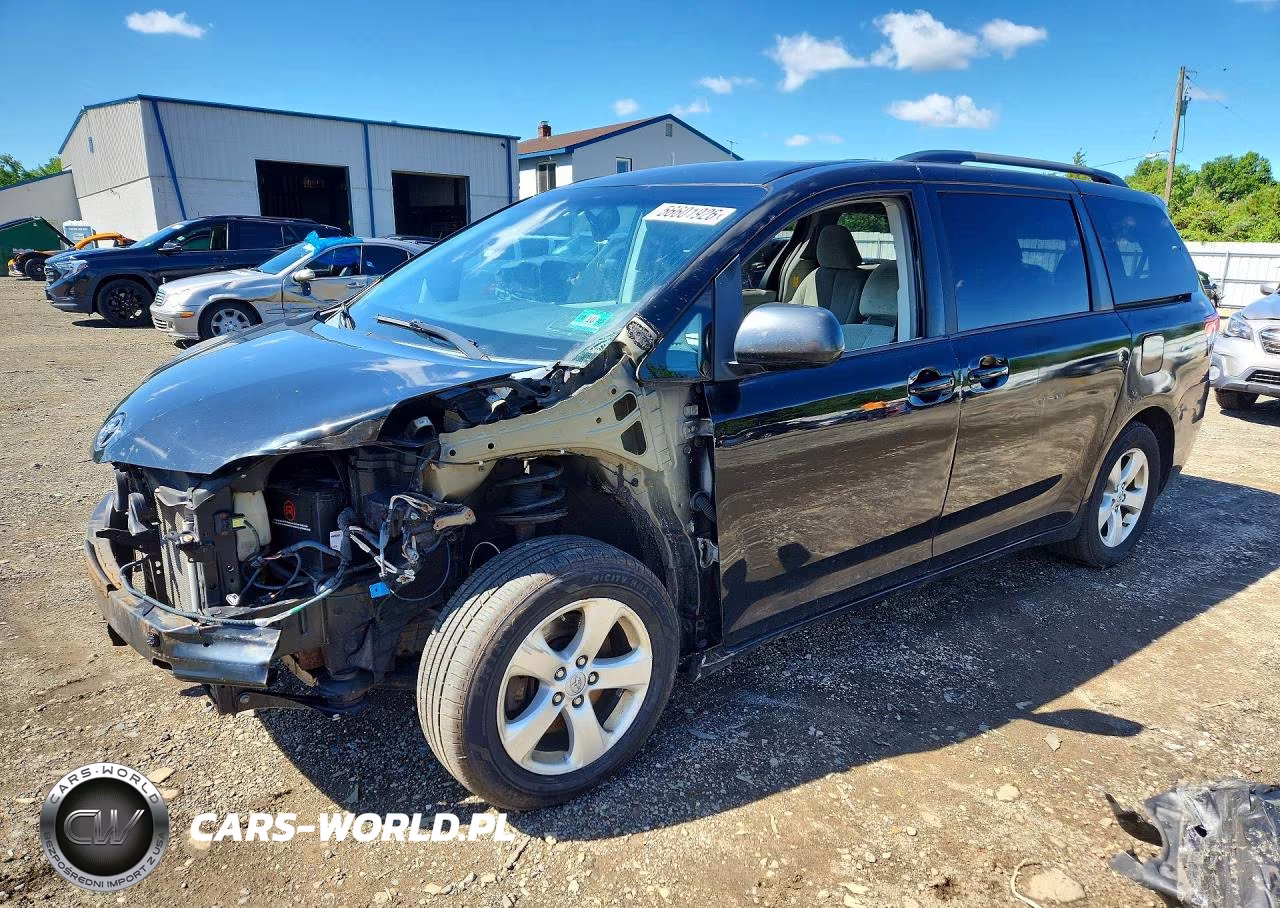 2014 Toyota Sienna Le
