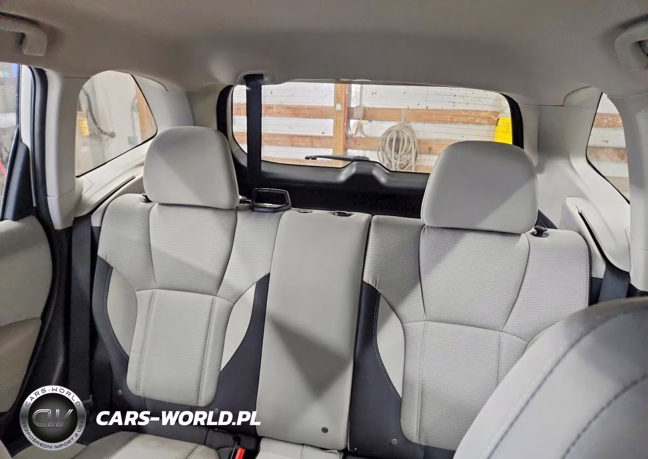 2020 Subaru Forester VIN:JF2SKADC1LH586910 - 10