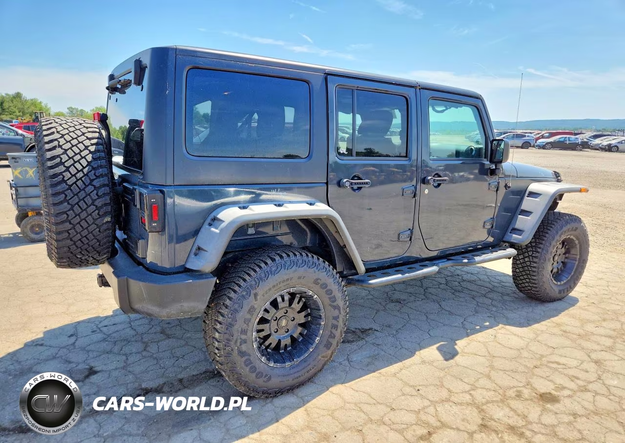 2017 Jeep Wrangler Unlimited Sport VIN:1C4BJWDG1HL587142 - 3