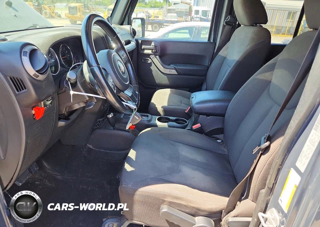 2017 Jeep Wrangler Unlimited Sport VIN:1C4BJWDG1HL587142 - 7