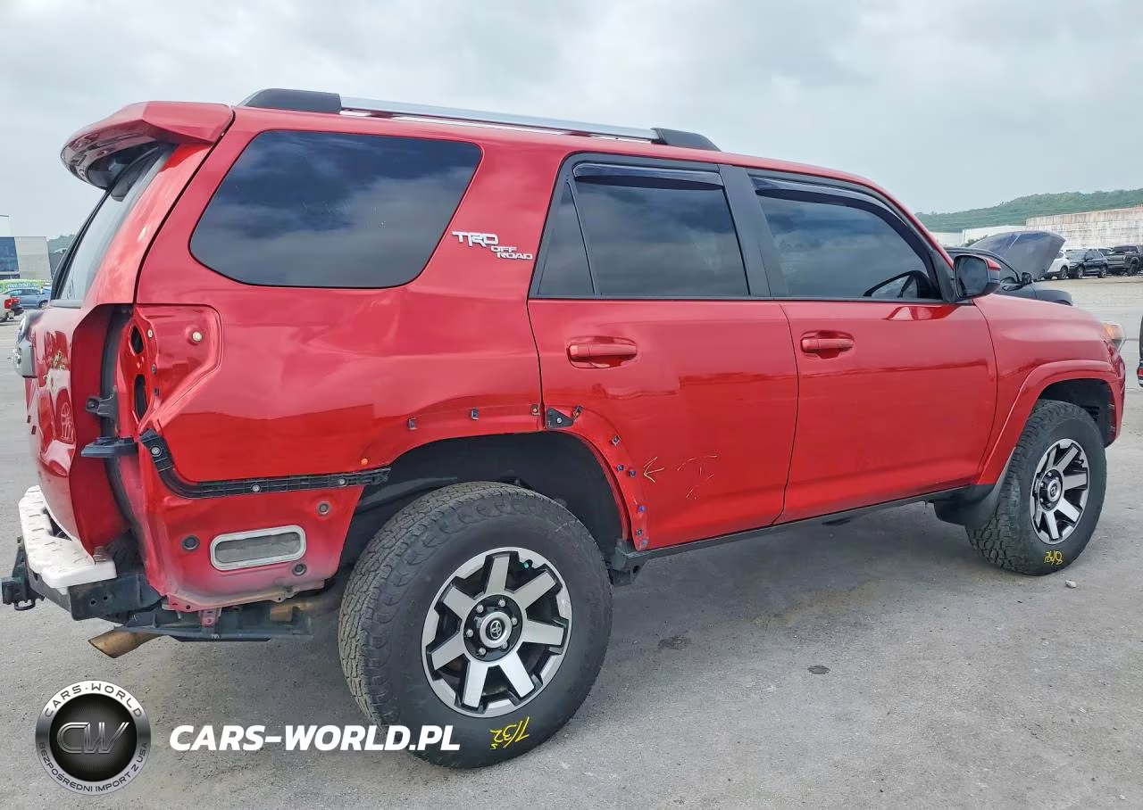 2018 Toyota 4Runner Trd Off-Road VIN:JTEBU5JR2J5581752 - 3