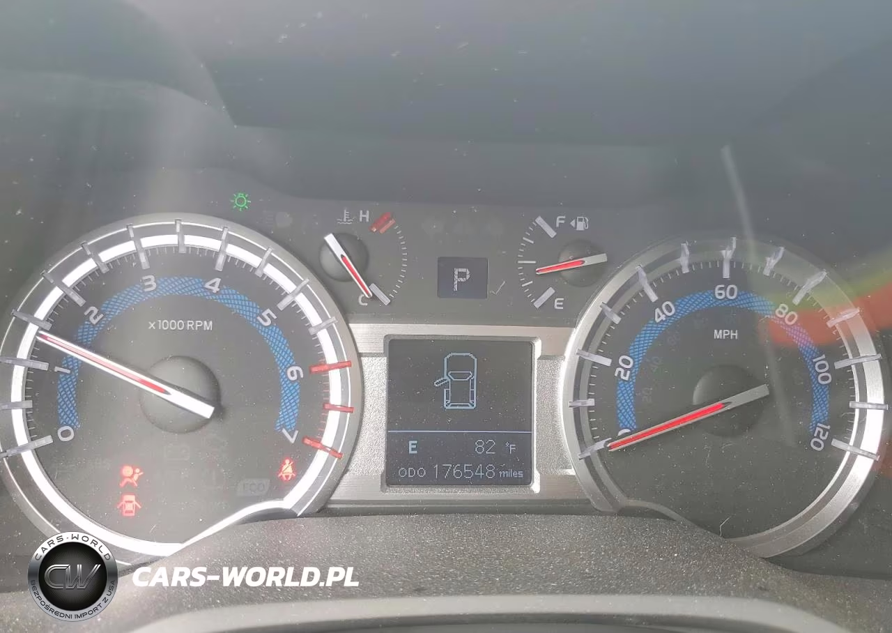2018 Toyota 4Runner Trd Off-Road VIN:JTEBU5JR2J5581752 - 9