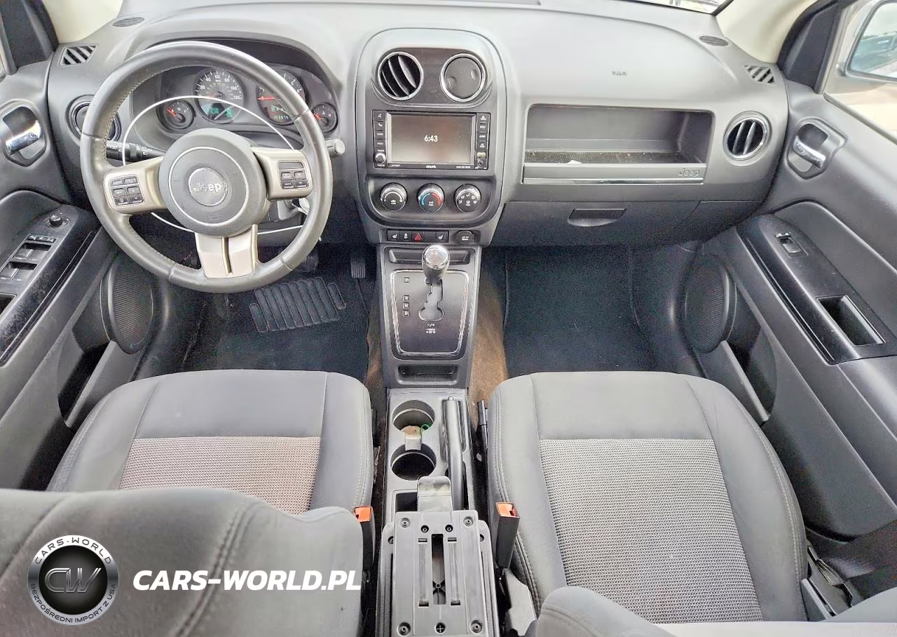 2013 Jeep Compass Latitude VIN:1C4NJCEB1DD210989 - 8