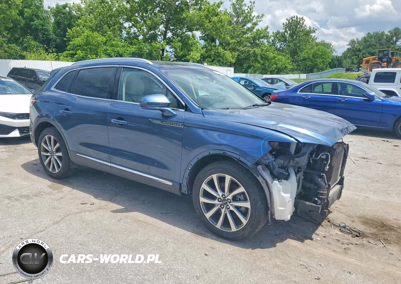 2019 Lincoln Nautilus Select VIN:2LMPJ8K97KBL19760 - 4