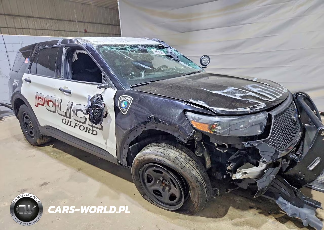 2023 Ford Explorer Police Interceptor VIN:1FM5K8ABXPGB98355 - 4