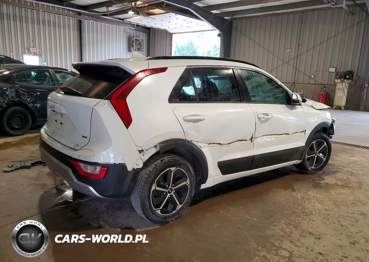 2023 Kia Niro Ex VIN:KNDCR3LE8P5082147 - 3