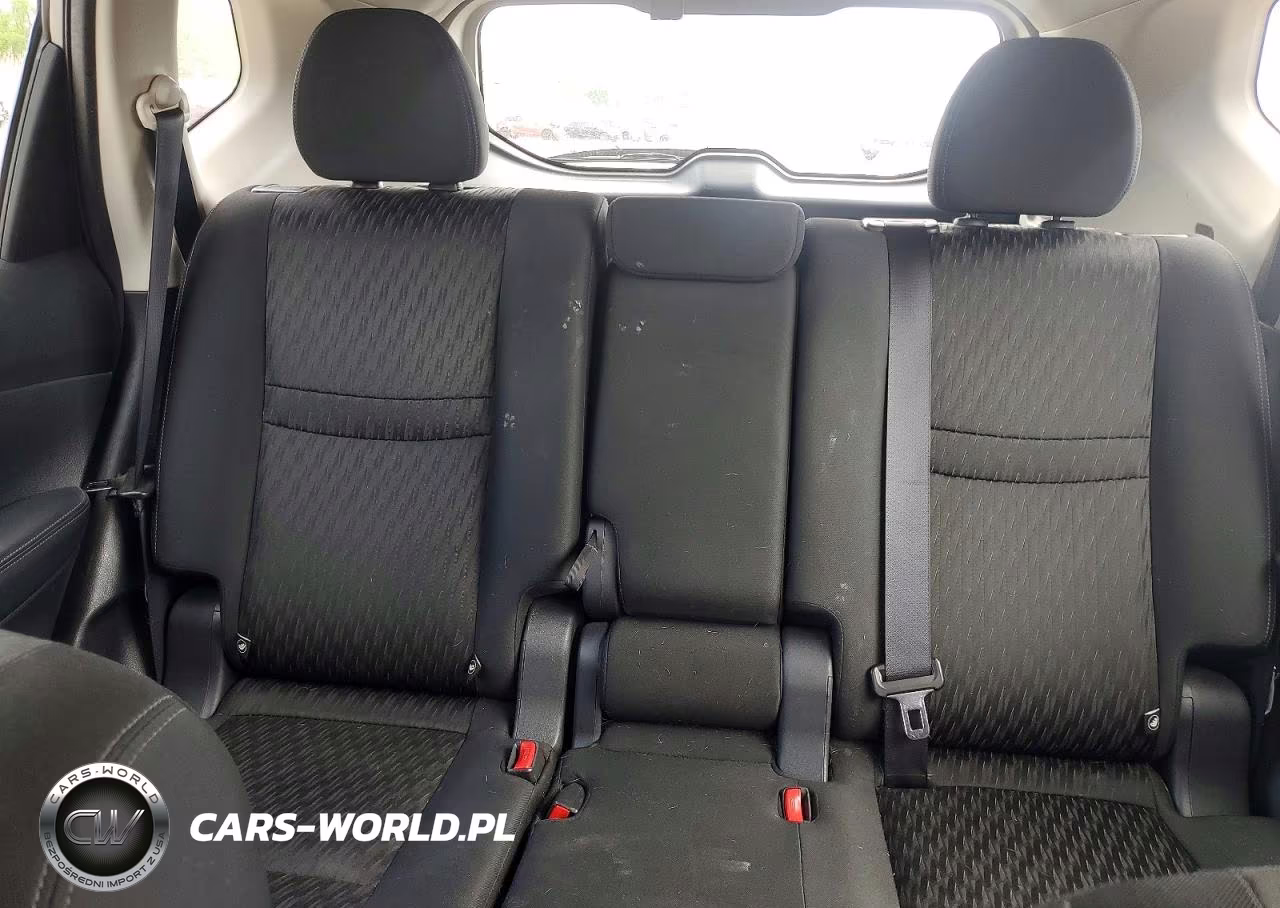 2018 Nissan Rogue S VIN:KNMAT2MV4JP568032 - 10