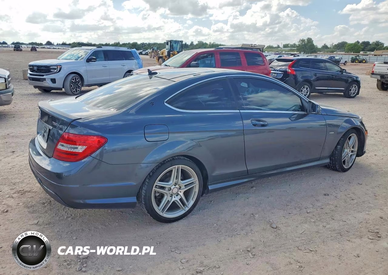 2013 Mercedes-Benz C 250 VIN:WDDGJ4HB1DF985054 - 3