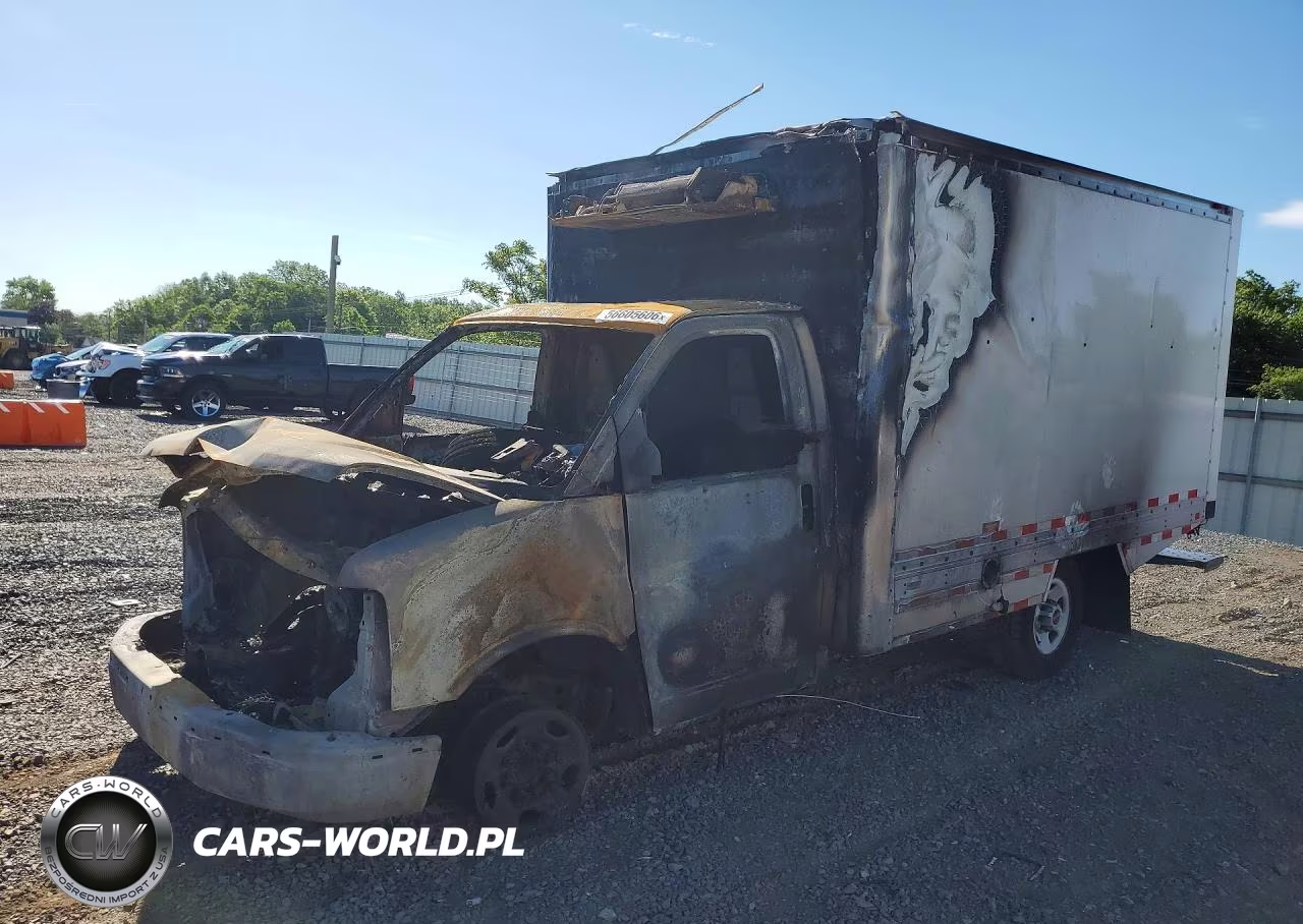 2019 GMC Savana Refrigerated Box Truck