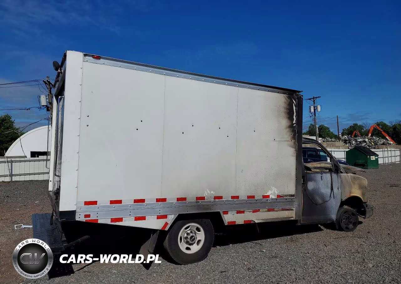 2019 GMC Savana Refrigerated Box Truck VIN:1GD07RFP6K1270699 - 3
