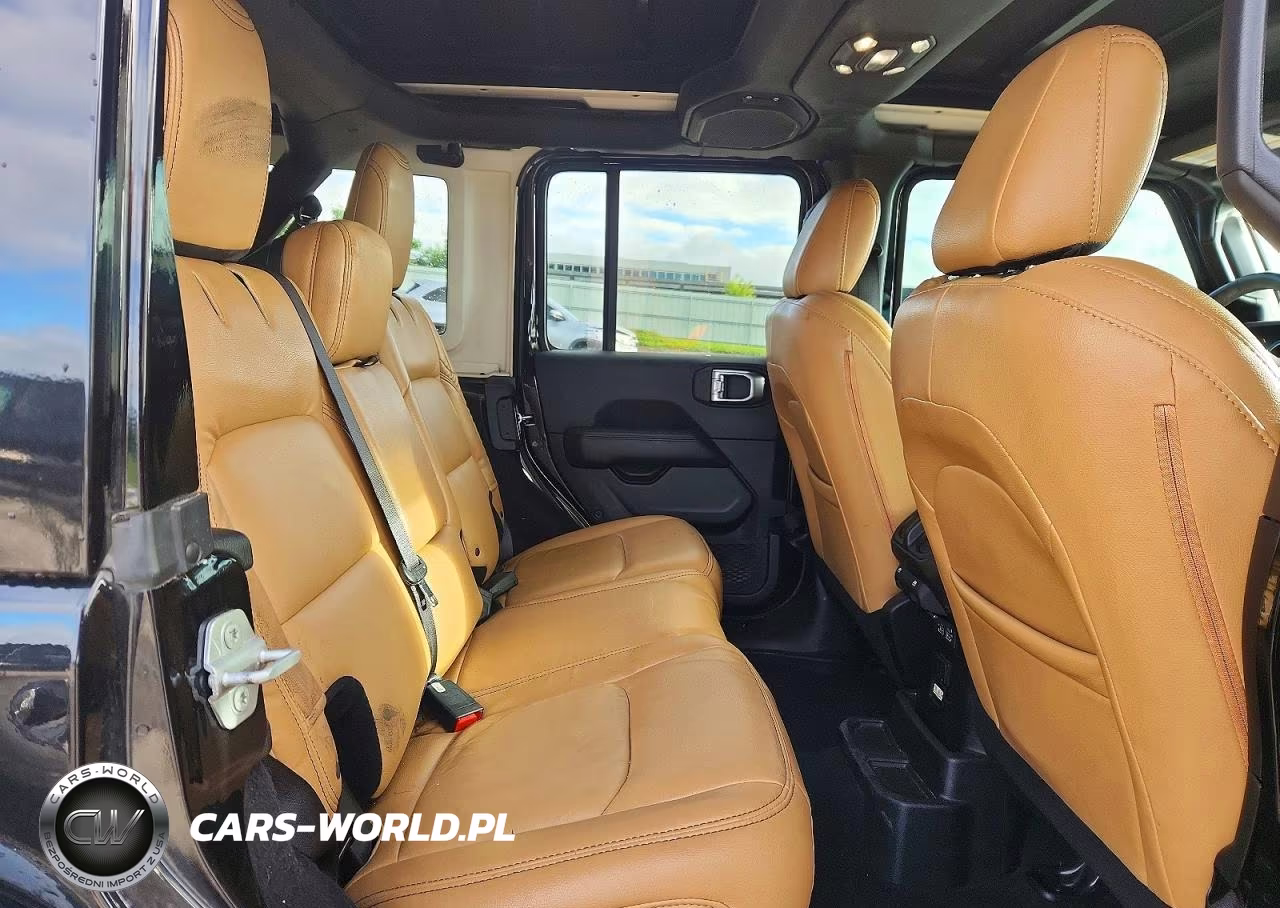 2021 Jeep Wrangler Unlimited Sahara VIN:1C4HJXEG3MW705053 - 10