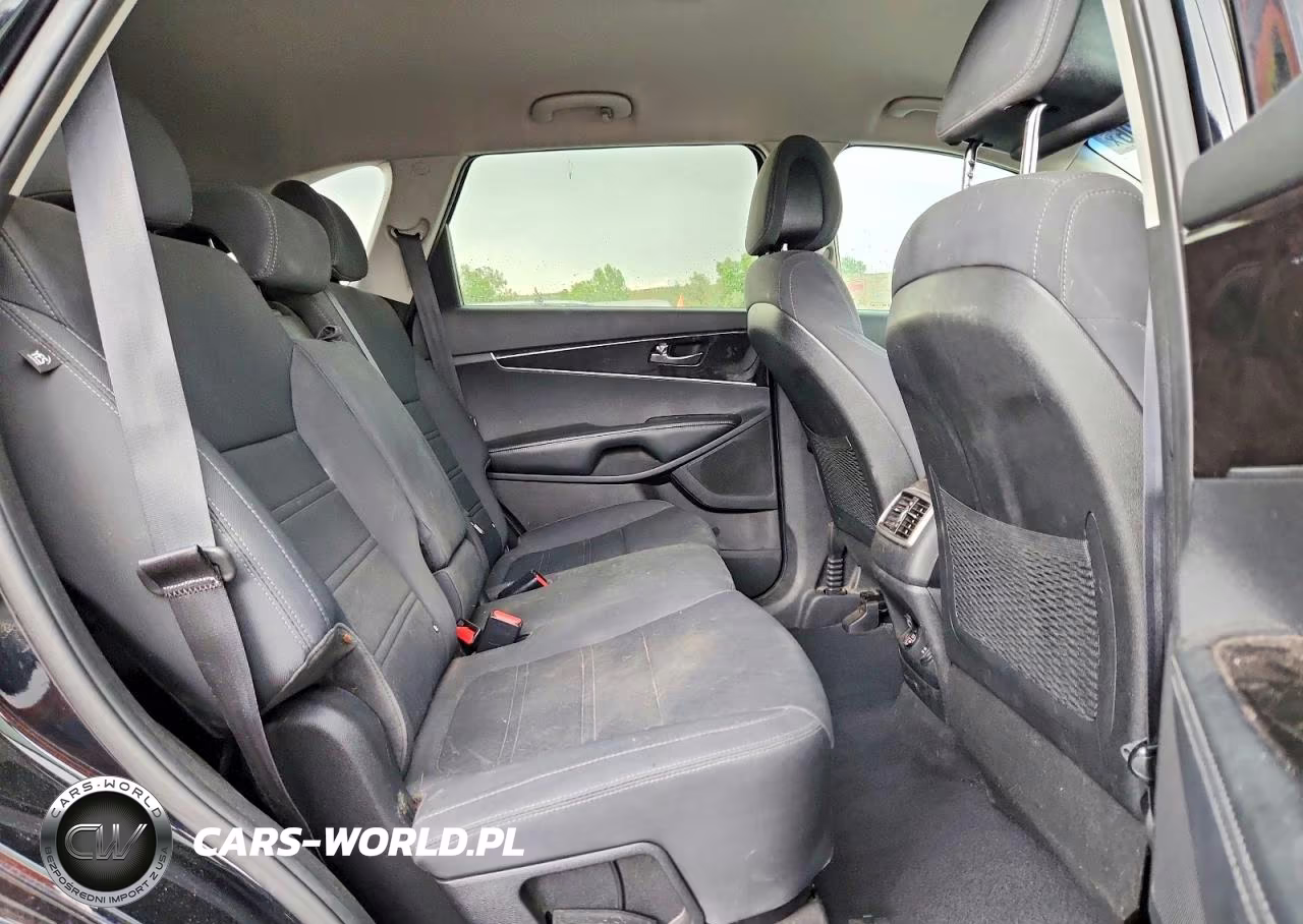 2016 Kia Sorento Lx V6 VIN:5XYPGDA50GG135379 - 11