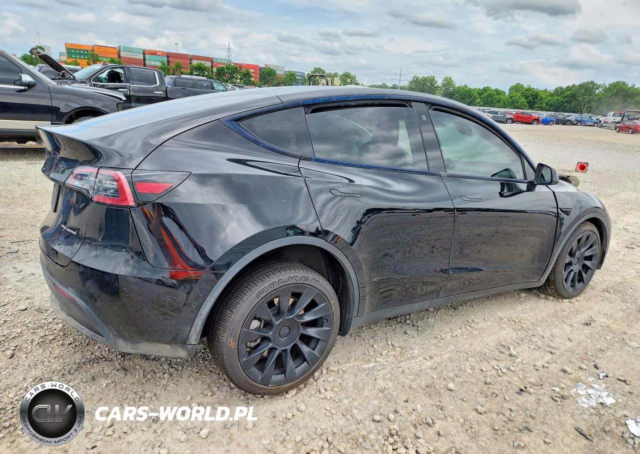 2022 Tesla Model Y VIN:7SAYGDEE7NF376023 - 3