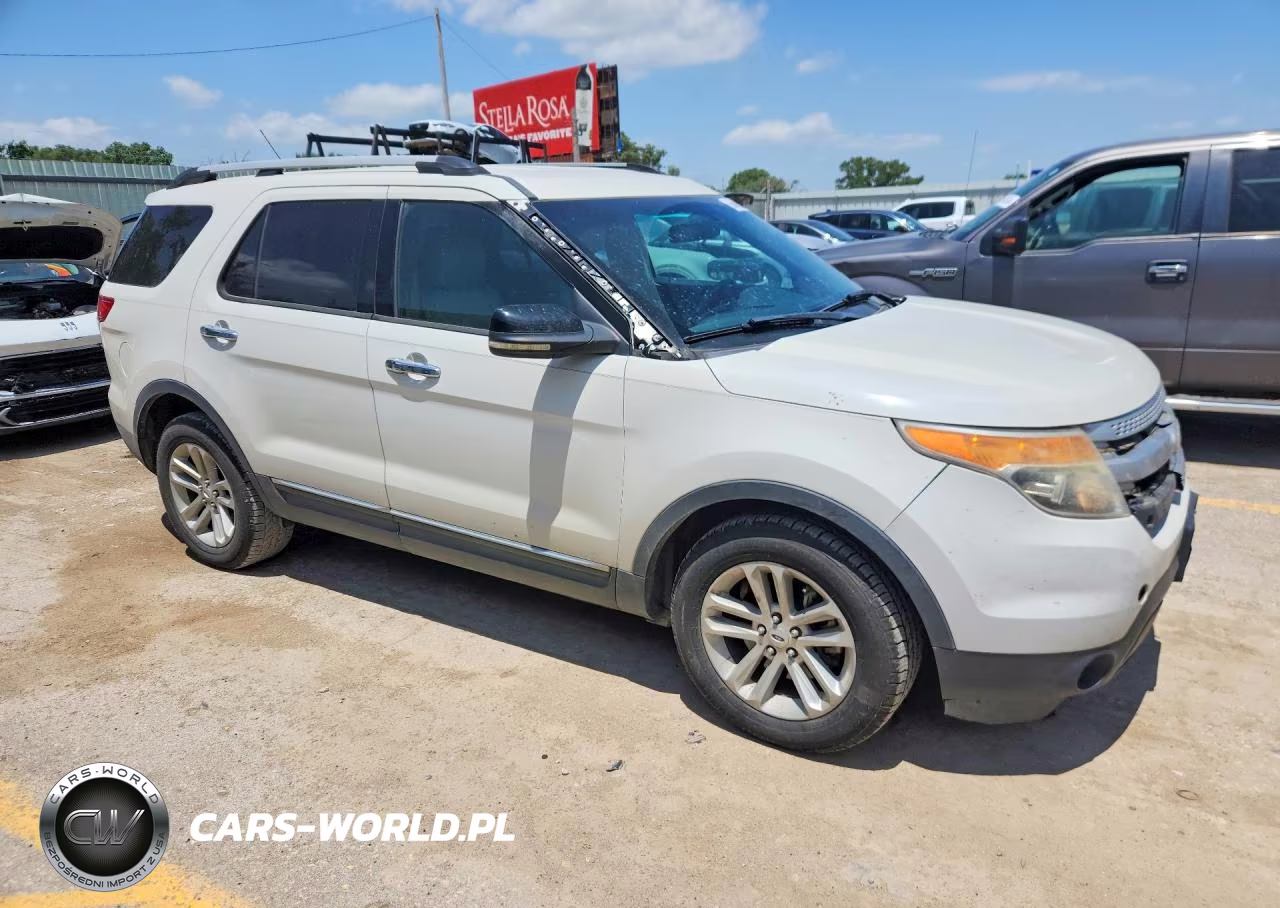 2012 Ford Explorer Xlt VIN:1FMHK7D85CGA74723 - 4