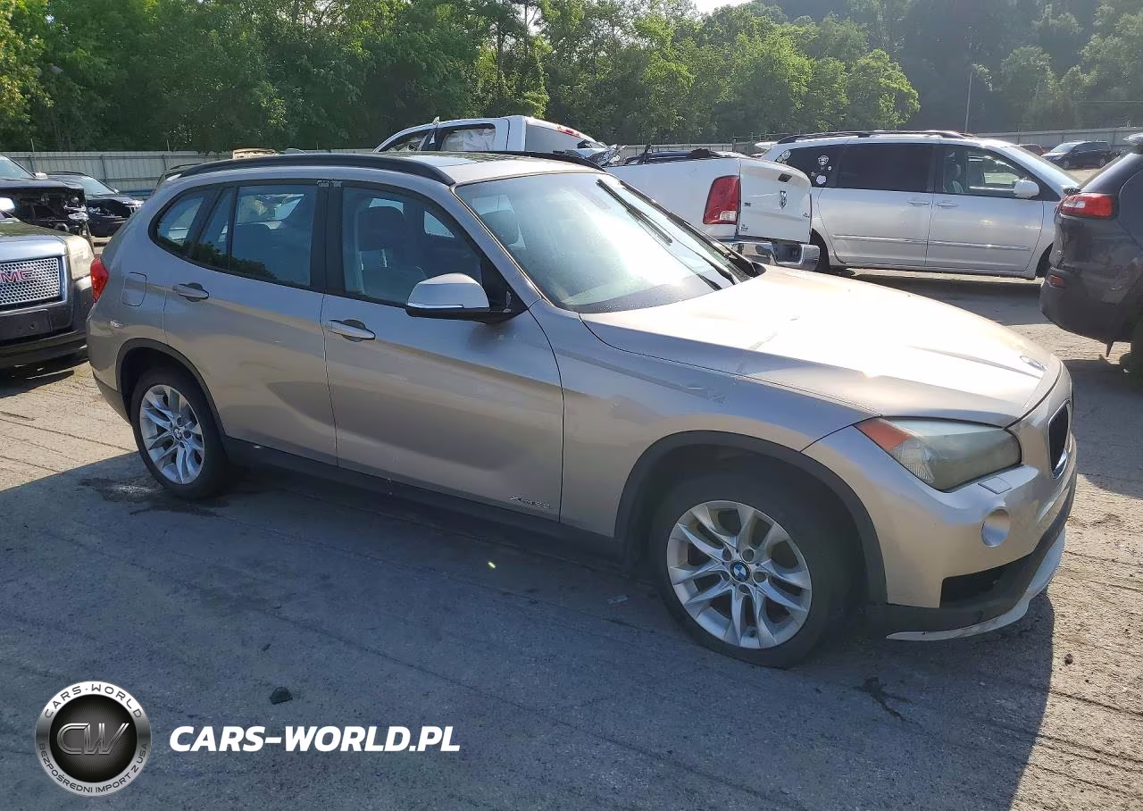 2015 BMW X1 xDrive28I VIN:WBAVL1C52FVY29204 - 4