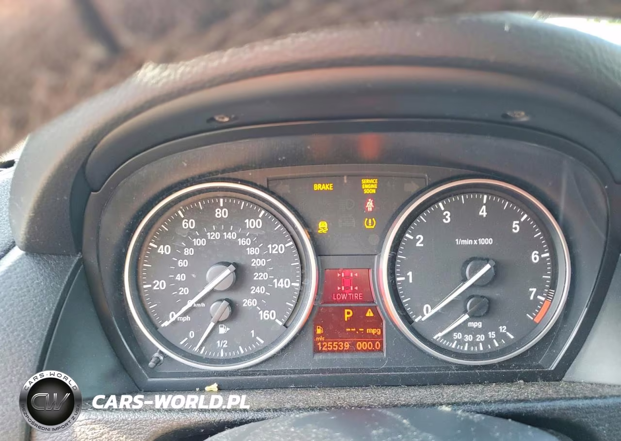 2015 BMW X1 xDrive28I VIN:WBAVL1C52FVY29204 - 9