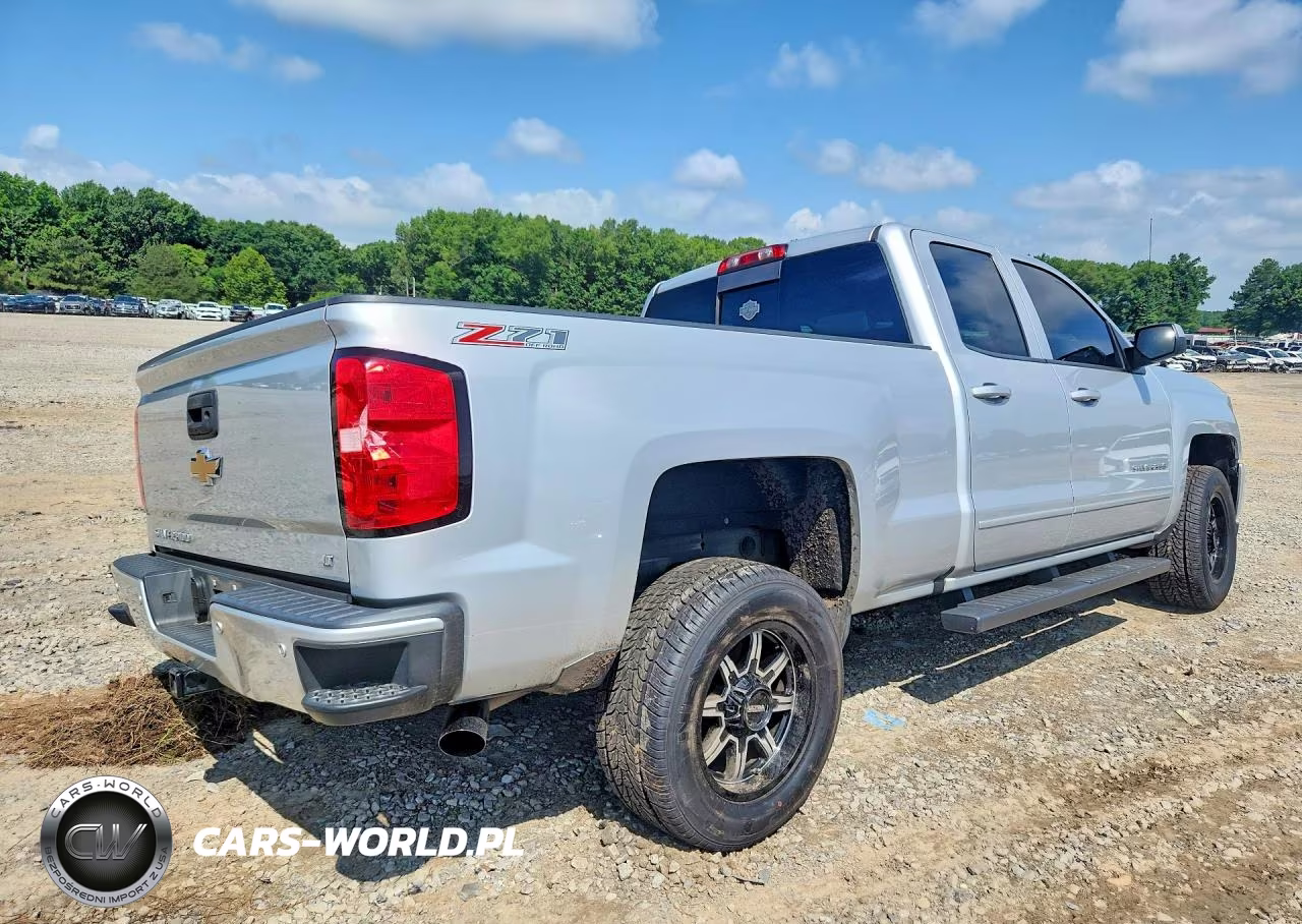2017 Chevrolet Silverado K1500 Lt VIN:1GCVKREC4HZ154144 - 3
