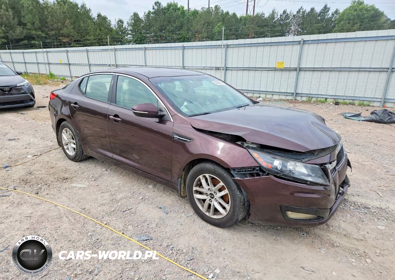 2011 Kia Optima Lx VIN:KNAGM4A71B5070549 - 4