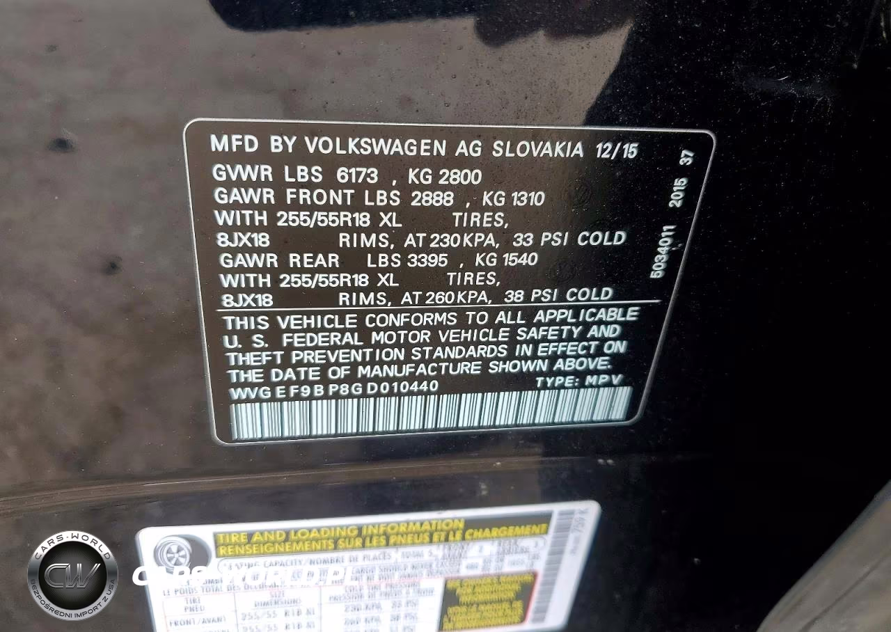 2016 Volkswagen Touareg Sport VIN:WVGEF9BP8GD010440 - 13