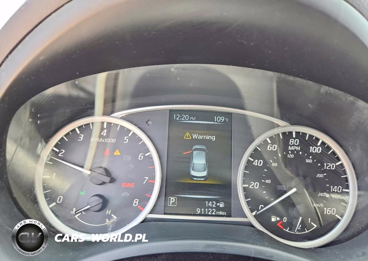 2017 Nissan Sentra Sr VIN:3N1AB7AP1HY306020 - 9