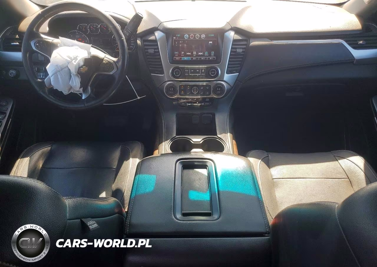 2019 Chevrolet Suburban C1500 Ls VIN:1GNSCGKC0KR348676 - 8