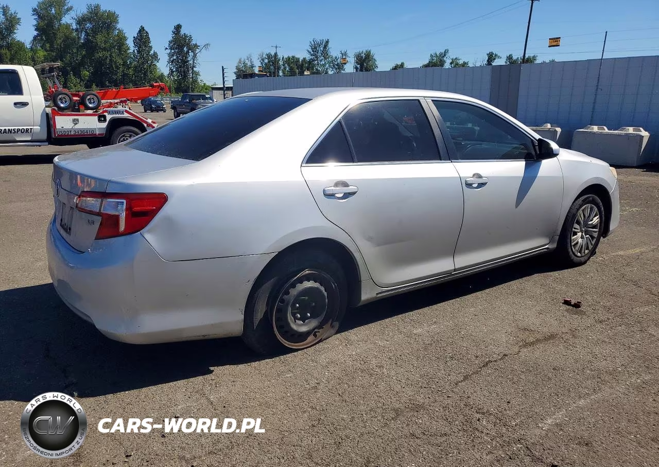 2013 Toyota Camry Le VIN:4T1BF1FK6DU271547 - 3