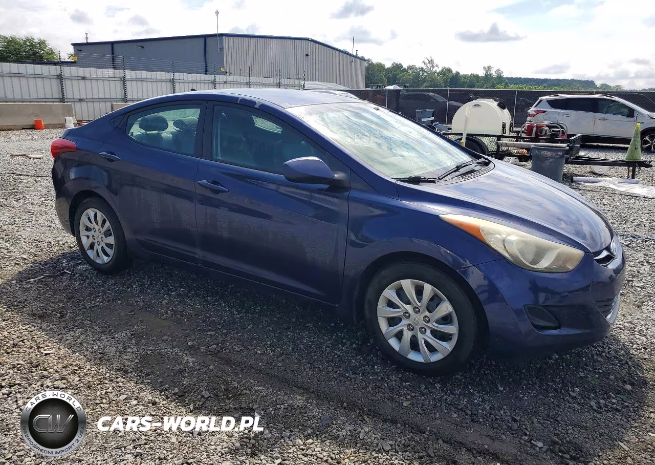 2011 Hyundai Elantra Gls VIN:5NPDH4AE5BH061006 - 4