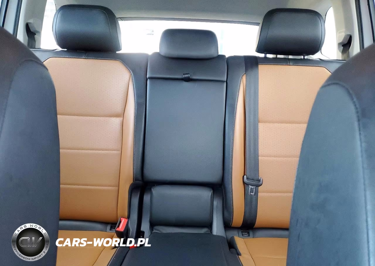 2018 Volkswagen Tiguan Se VIN:3VV2B7AX3JM220000 - 10