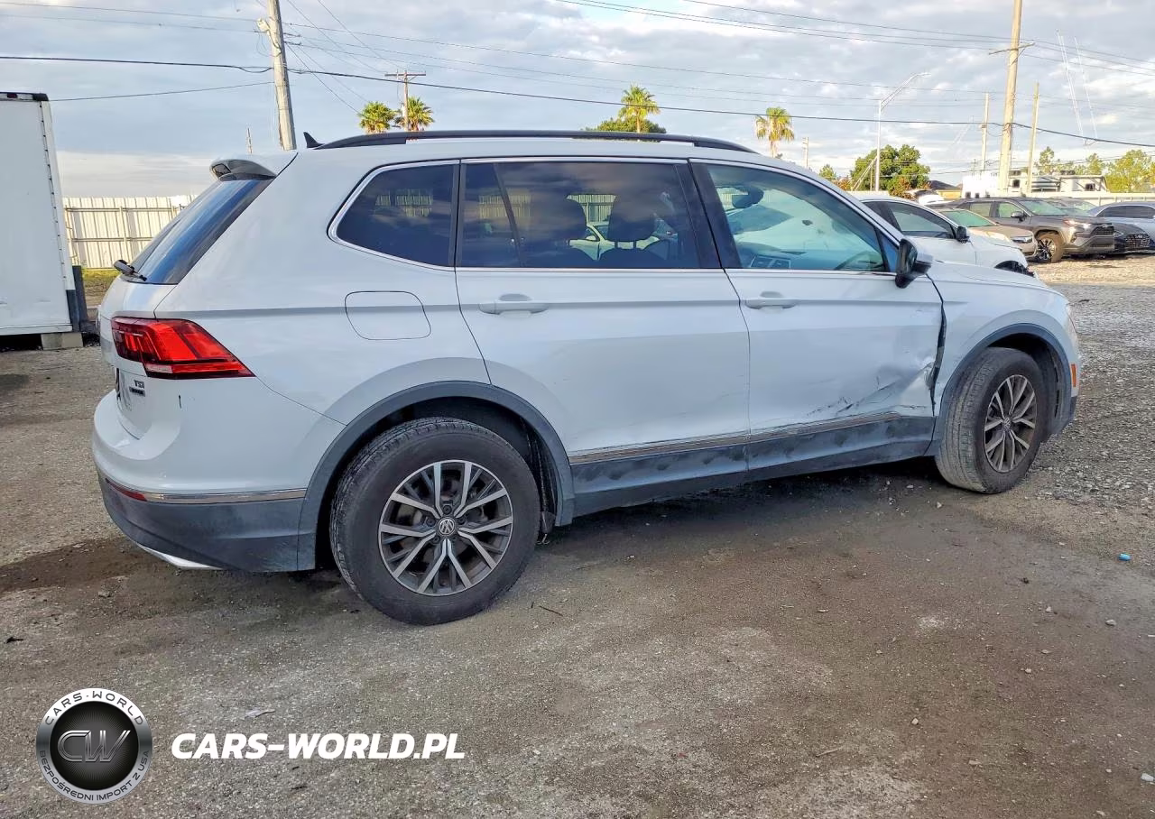 2018 Volkswagen Tiguan Se VIN:3VV2B7AX3JM220000 - 3