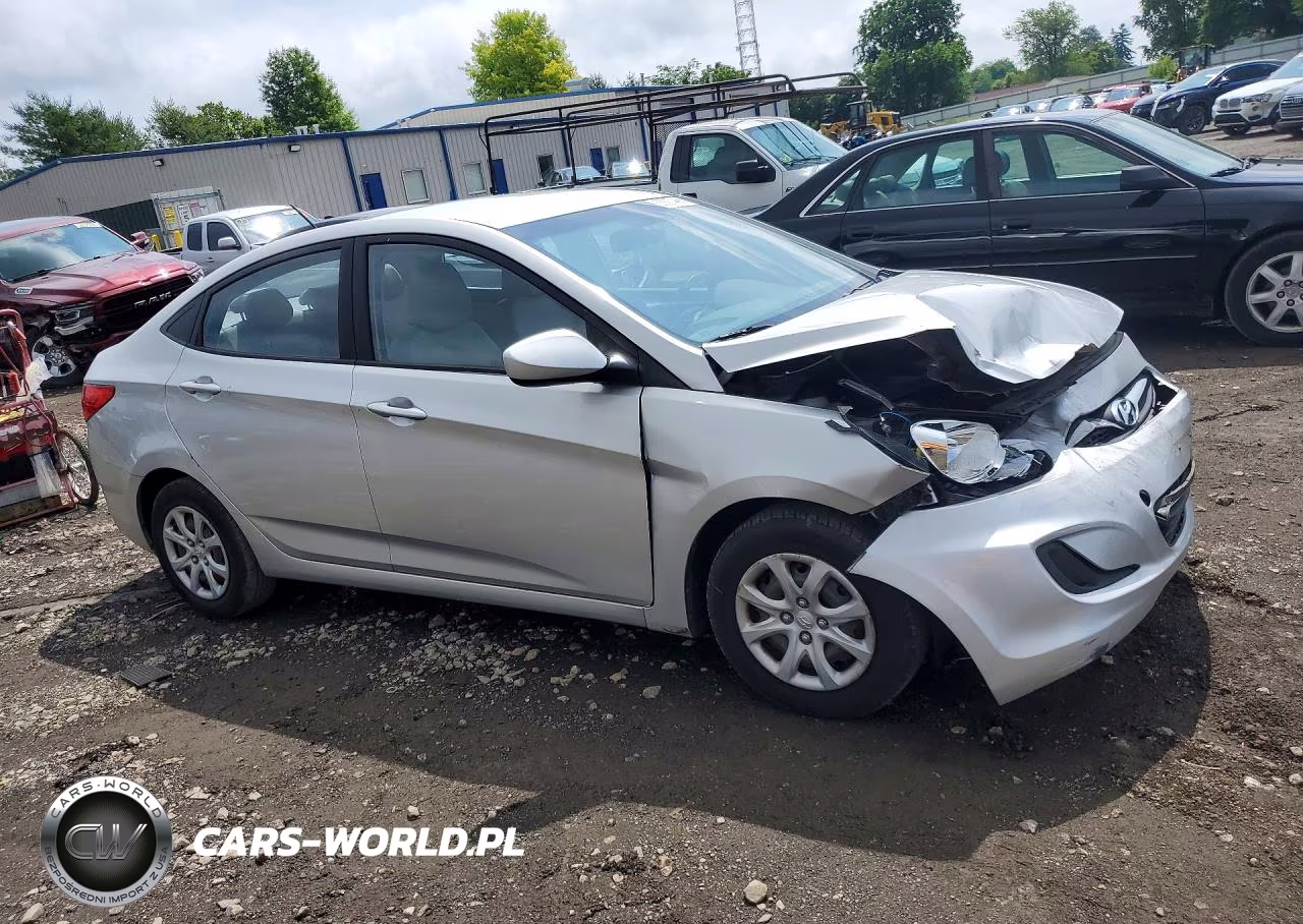 2012 Hyundai Accent Gls VIN:KMHCT4AE6CU193916 - 4