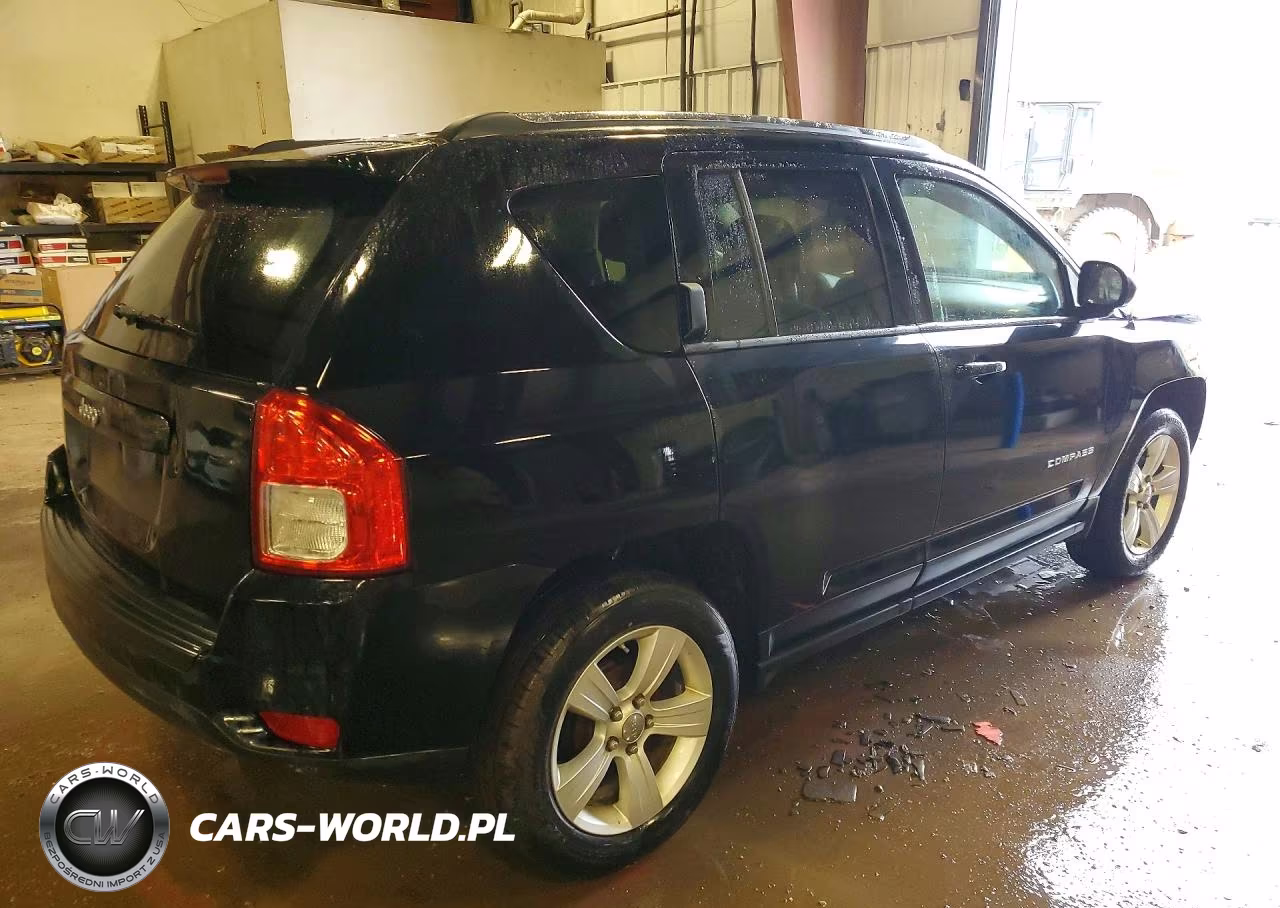 2012 Jeep Compass Sport VIN:1C4NJCBA8CD528750 - 3