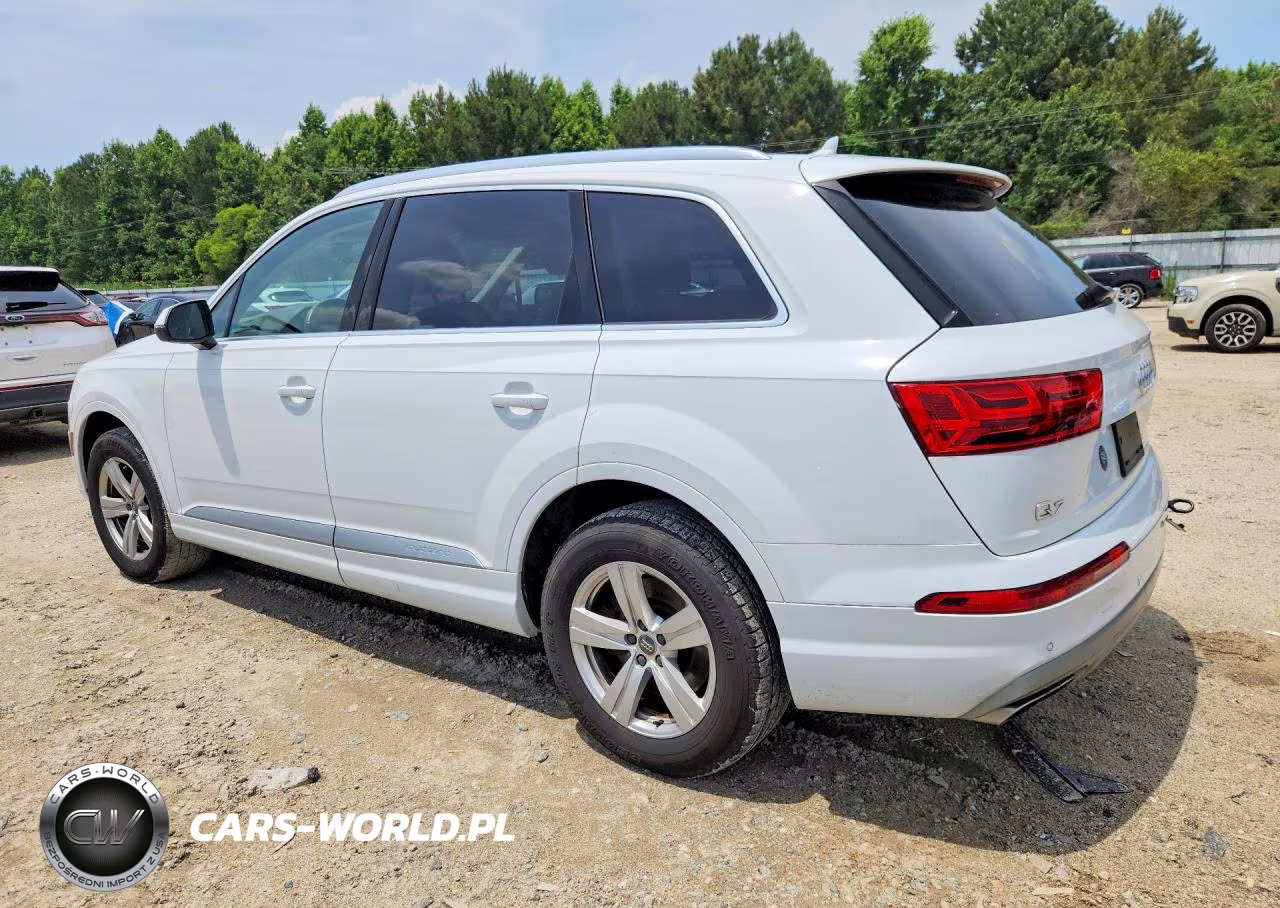 2018 Audi Q7 Premium VIN:WA1AHAF74JD009845 - 2