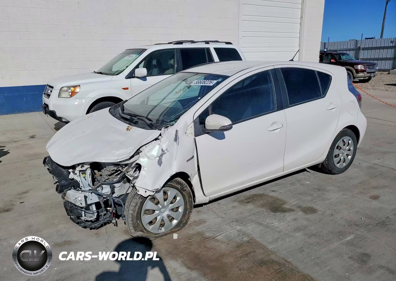2013 Toyota Prius C Two