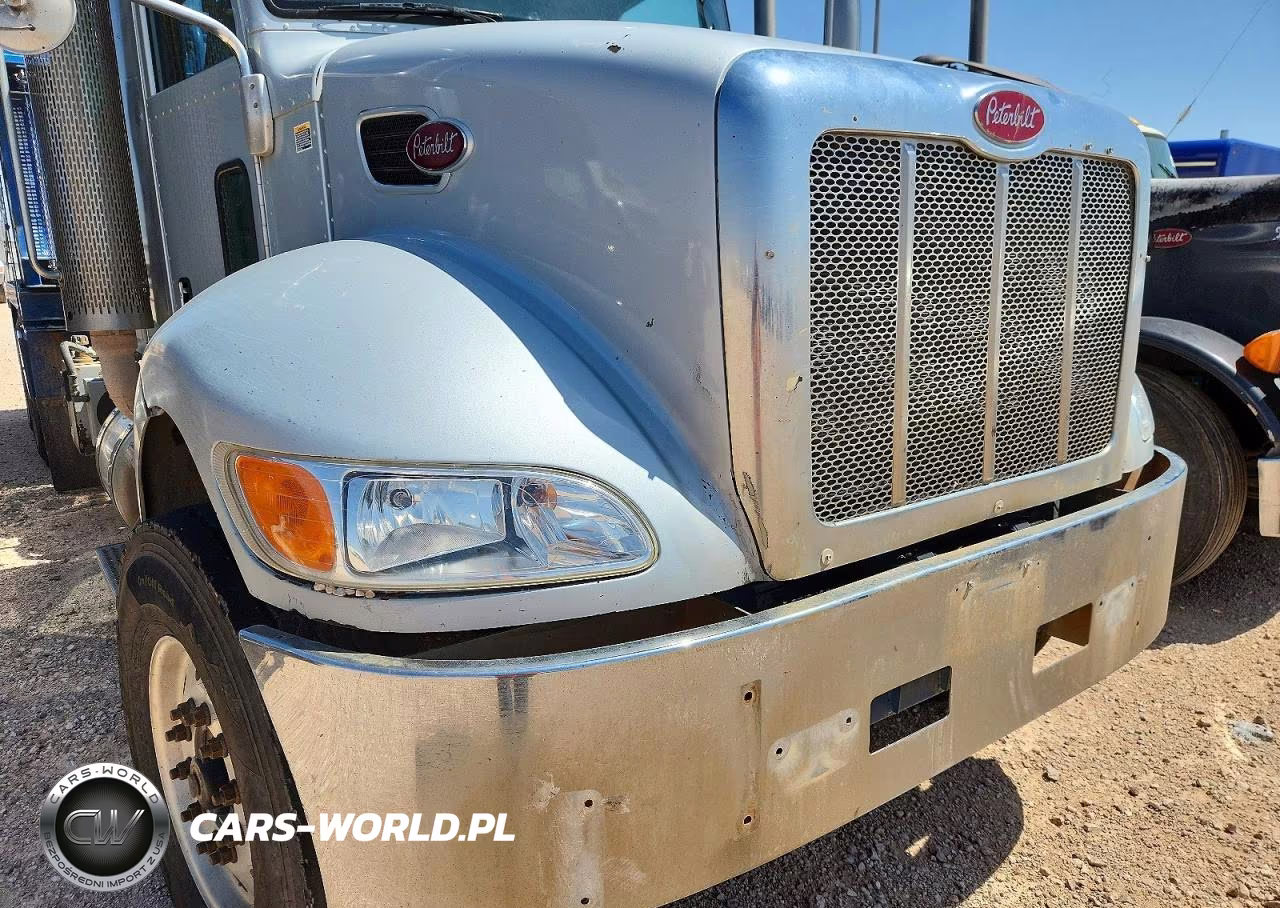 2015 Peterbilt 348 Fuel Truck VIN:2NP3LJ0X2FM269788 - 9