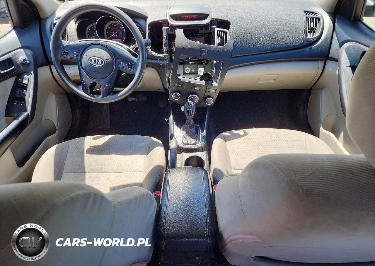 2012 Kia Forte VIN:KNAFU4A26C5494049 - 8