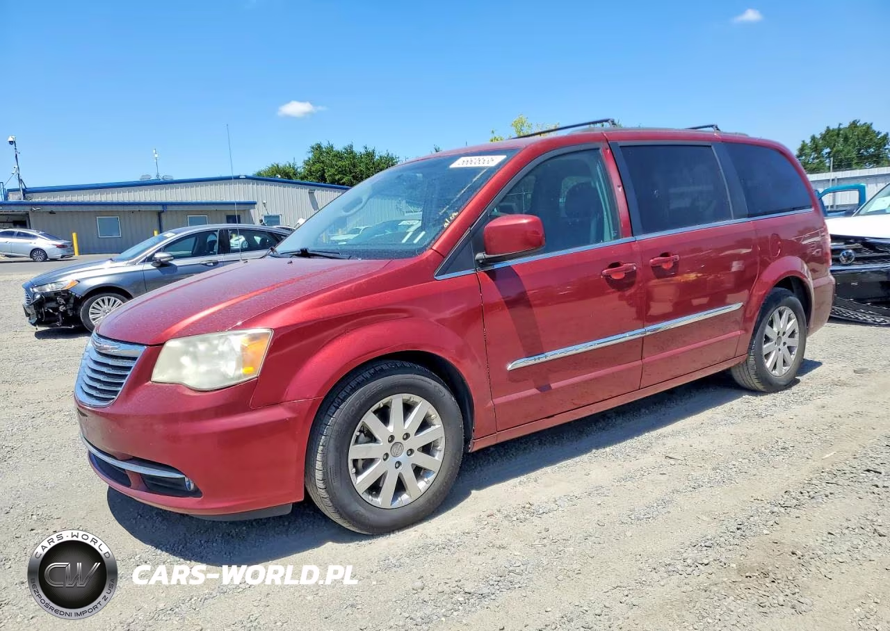 2013 Chrysler Town And Country – zdjęcie 1 z 13