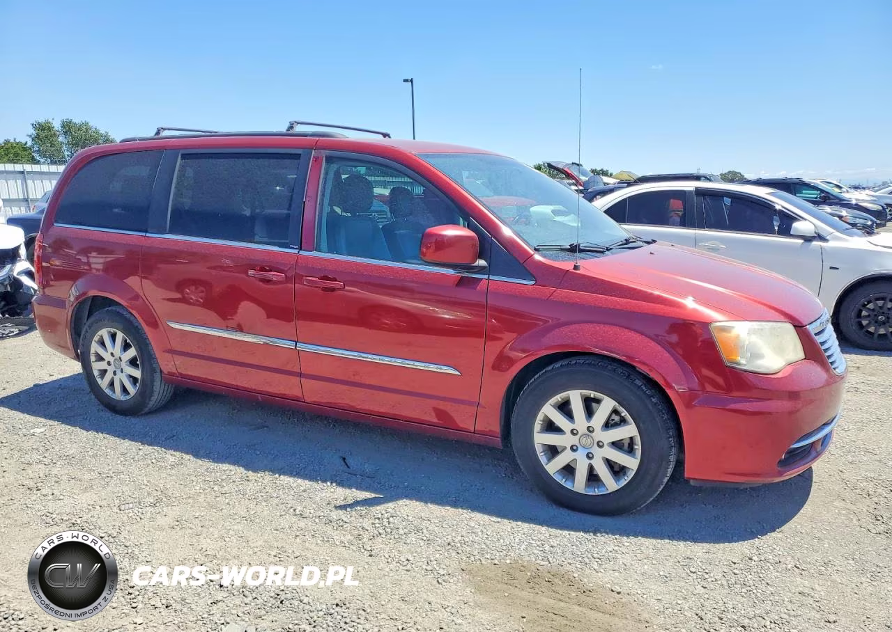 2013 Chrysler Town And Country VIN:2C4RC1BG8DR604812 - 4